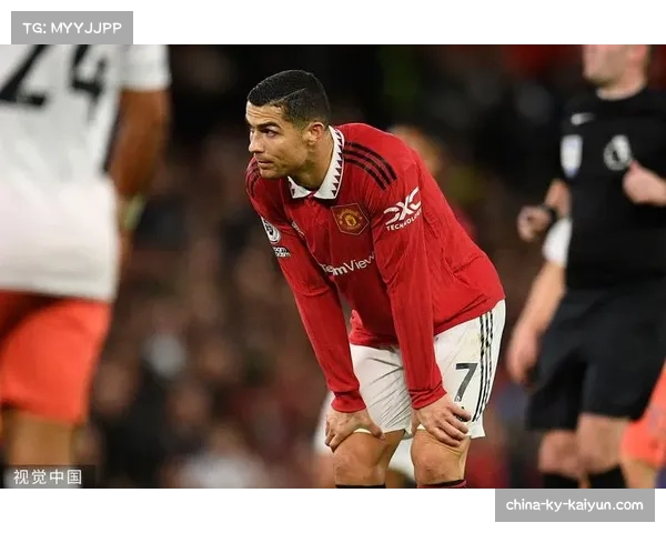 菲利普5球0助攻 汉堡前锋射门转化率有待提高