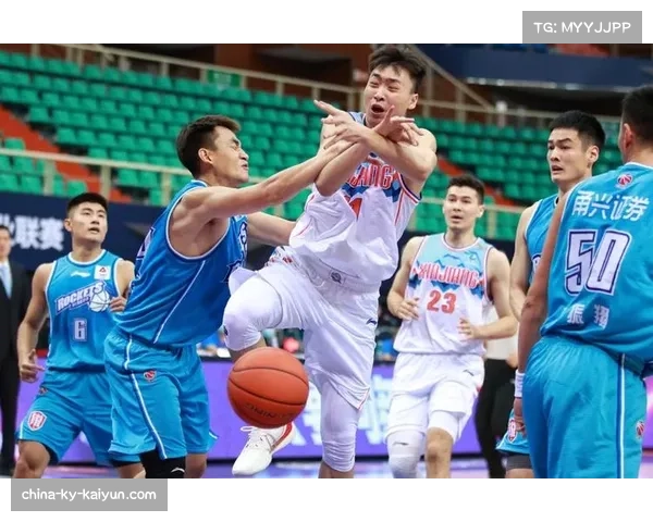 宁波防守落位迅速 年轻球员拼抢积极性高涨